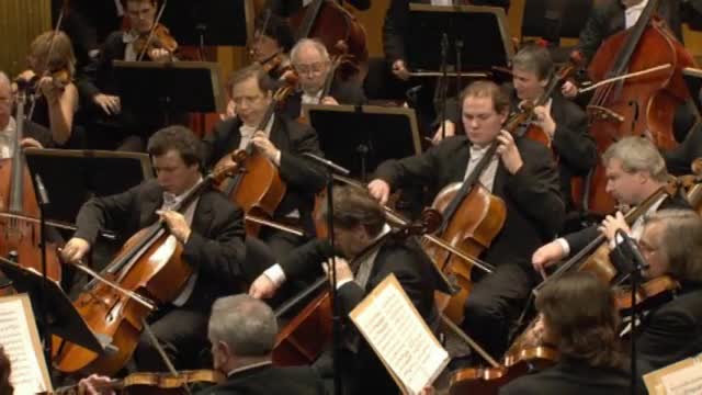 TCHAIKOVSKY, P.I.: Symphony No. 4 / Piano Concerto No. 1 (P.I. Tchaikovsky, Vol. 1) (Matsuev, Temirkanov)