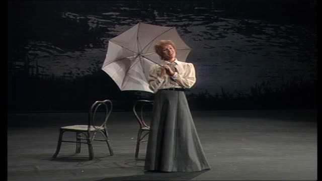 BRITTEN, B.: Turn of the Screw (The) [Opera] (Schwetzinger Festspiele, 1990)