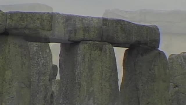 GLOBAL TREASURES: England (Stonehenge)