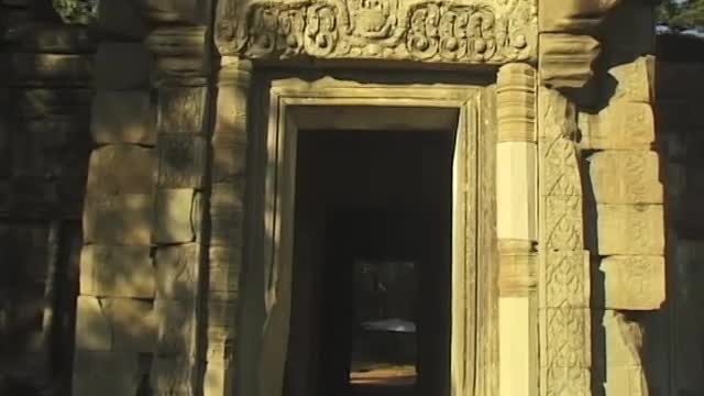 GLOBAL TREASURES: Cambodia (Angkor Thom)