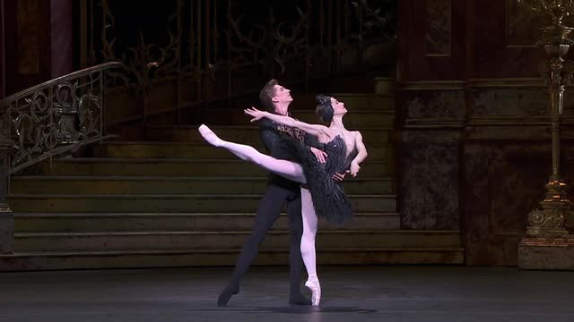 ESSENTIAL ROYAL BALLET (Dance Documentary, 2019)